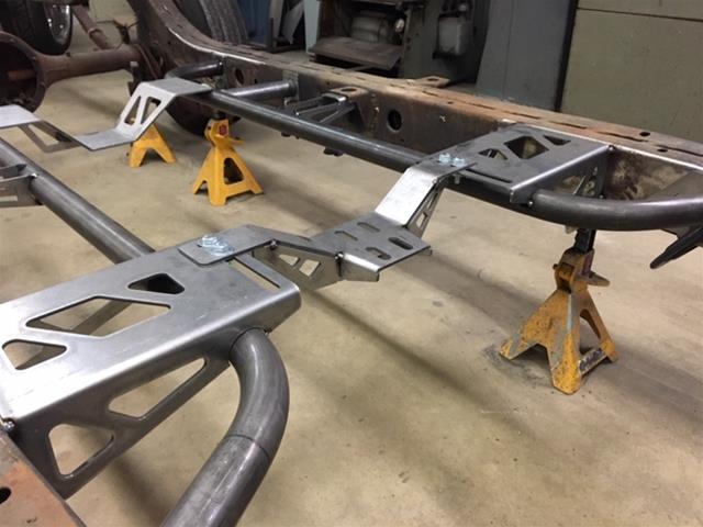 Summit Racing SUM-770810 Summit Racing™ Frame Brace Kits - Zander Auto Parts